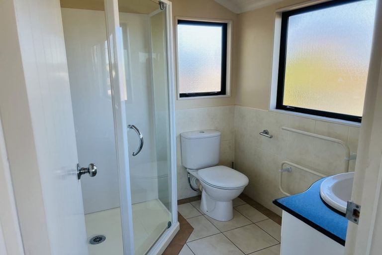 Photo of property in 49 Lilybank Crescent, East Tamaki, Auckland, 2013