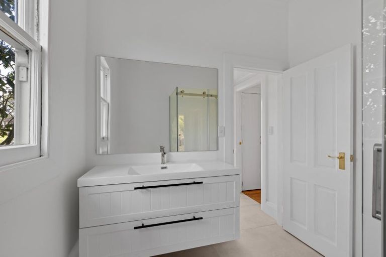 Photo of property in 72 Pebble Brook Road, Waitoki, 0994