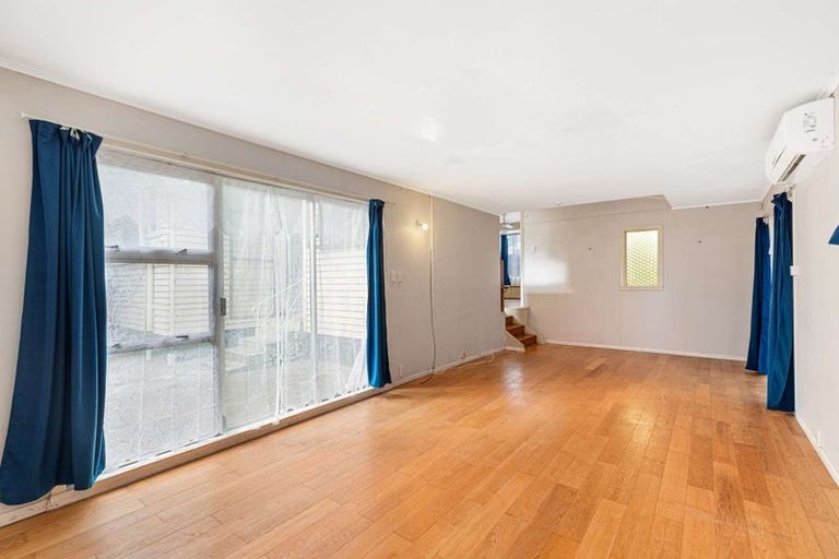 Photo of property in 11a Woodvale Road, Glen Eden, Auckland, 0602