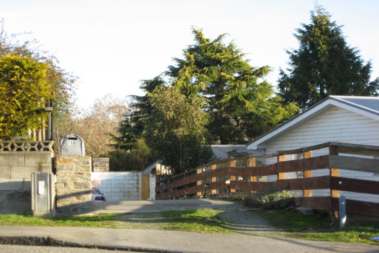 Photo of property in 16 Cambridge Terrace, East Gore, Gore, 9710
