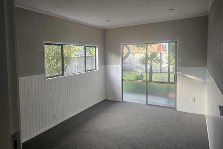 Photo of property in 43 Ngatai Road, Otumoetai, Tauranga, 3110