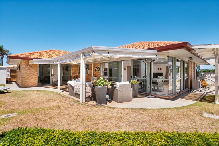 Photo of property in 63 Santa Monica Drive, Papamoa Beach, Papamoa, 3118