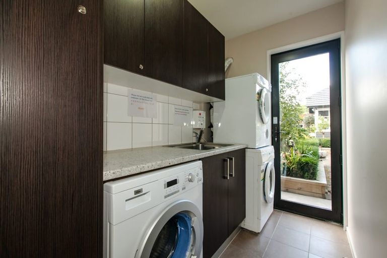 Photo of property in 42 Newnham Terrace, Upper Riccarton, Christchurch, 8041