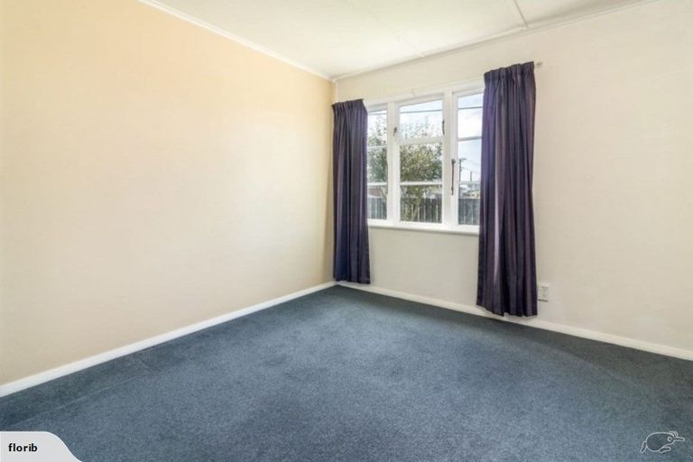 Photo of property in 27 Holland Street, Avonside, Christchurch, 8061