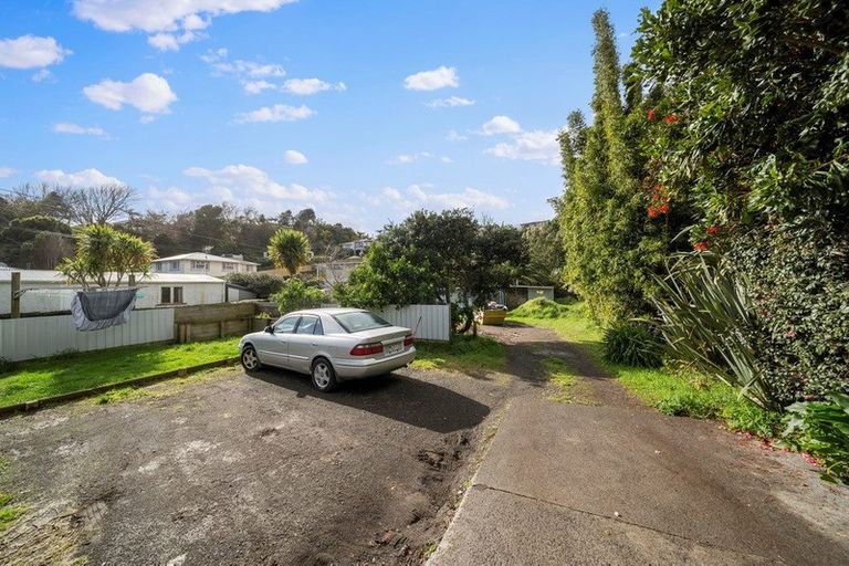 Photo of property in 65 Seaview Road, Marfell, New Plymouth, 4310