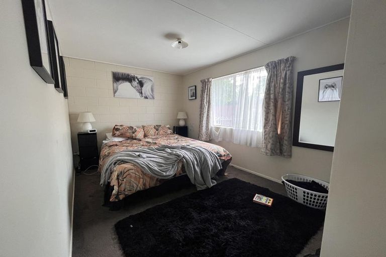 Photo of property in 11a Kaimanawa Street, Kelvin Grove, Palmerston North, 4414