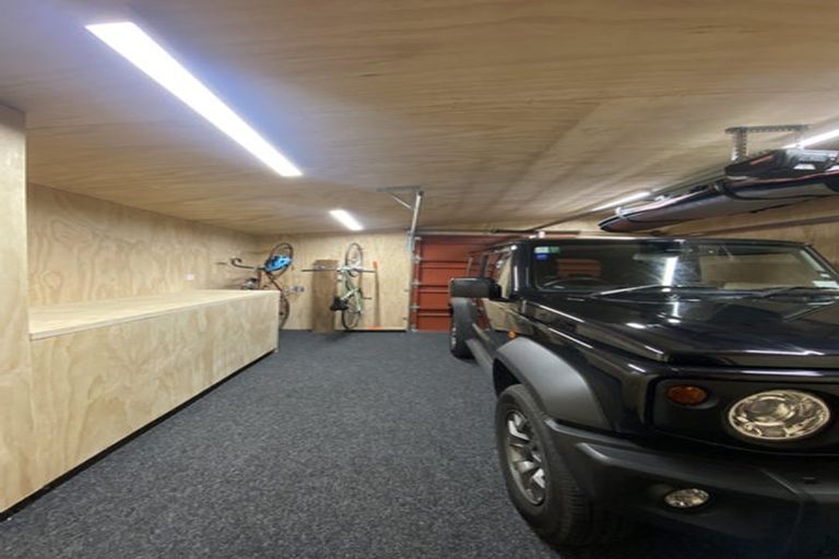 Photo of property in 12 Packe Street, Edgeware, Christchurch, 8013