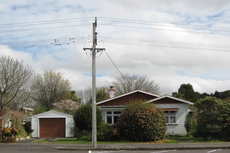 Photo of property in 83 Miranda Street, Stratford, 4332