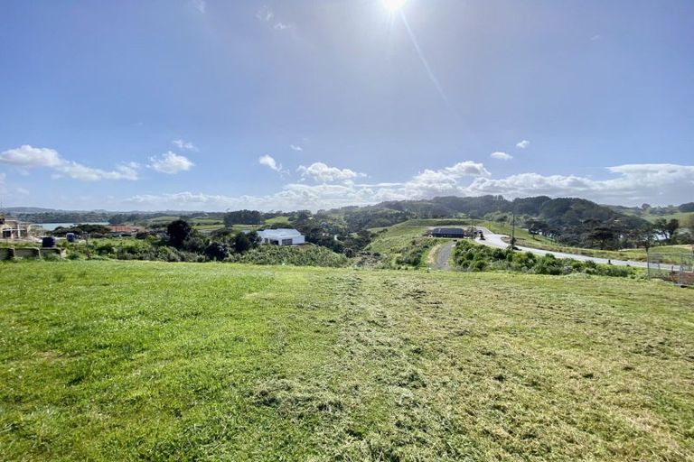 Photo of property in 9 Kapokapowai Street, Raglan, 3225