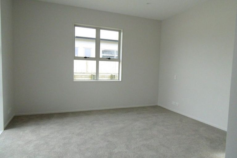 Photo of property in 24 Kaimanawa Road, Karaka, Papakura, 2113