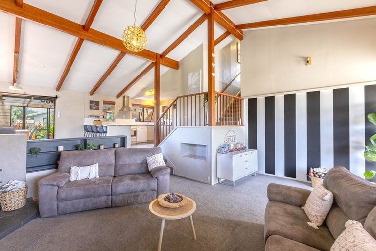 Photo of property in 5 Valerie Street, Clive, 4102