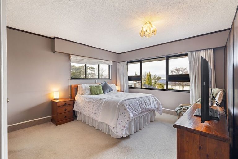 Photo of property in 55 Rhodes Drive, Kelvin Grove, Palmerston North, 4414