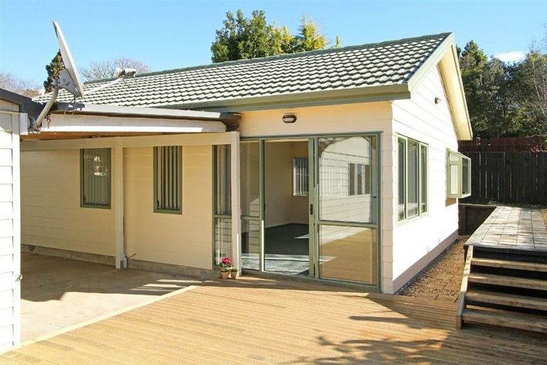 Photo of property in 40 Anich Road, Massey, Auckland, 0614