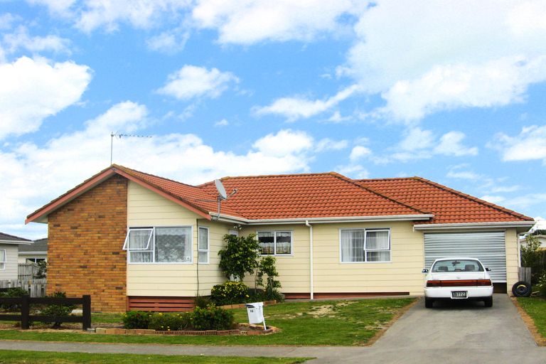 Photo of property in 18 Robert Skelton Place, Clendon Park, Auckland, 2103