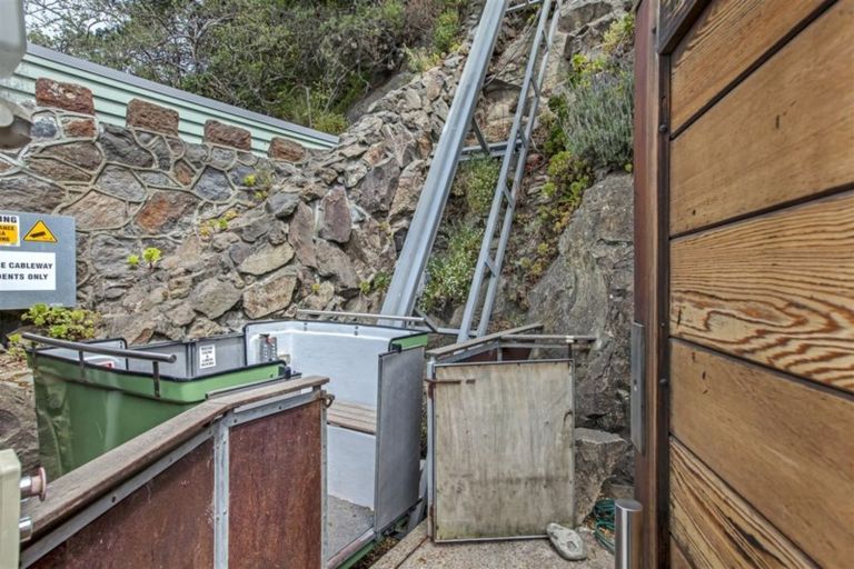 Photo of property in 4 Aranoni Track, Clifton, Christchurch, 8081