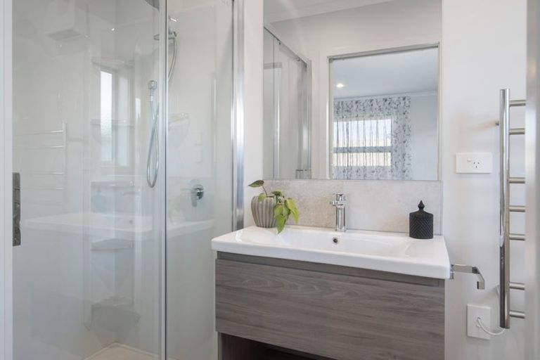 Photo of property in 13 Eastbank Drive, Katikati, 3129