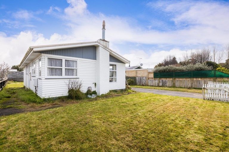 Photo of property in 4 Kahikatea Street, Inglewood, 4330