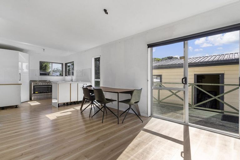 Photo of property in 6b Rawhiti Road, Manly, Whangaparaoa, 0930