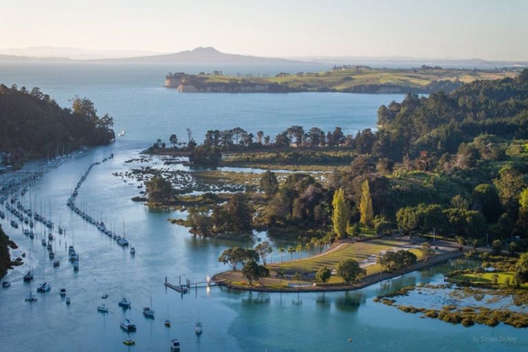 Photo of property in 2 Duck Creek Road, Stillwater, Silverdale, 0993