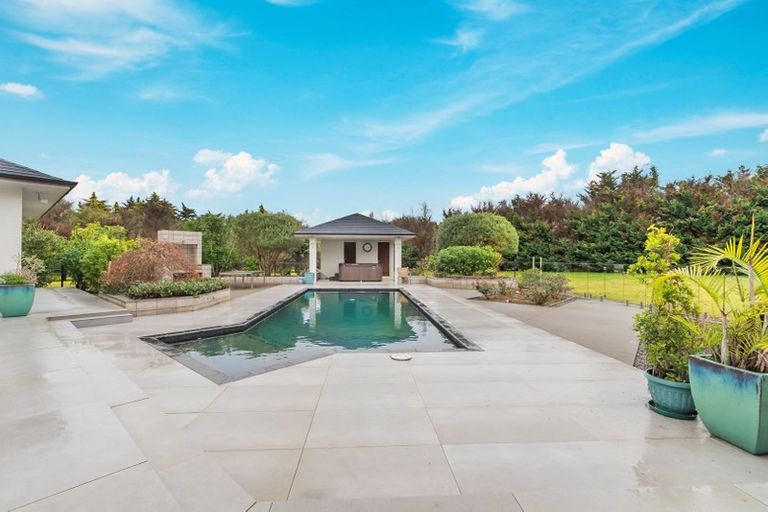 Photo of property in 127 Hingaia Road, Karaka, Papakura, 2580