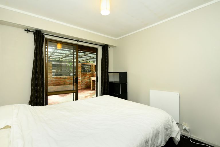 Photo of property in 2/169 Tahunanui Drive, Tahunanui, Nelson, 7011