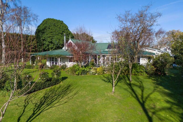 Photo of property in 42 Kayelene Place, Omokoroa, 3114
