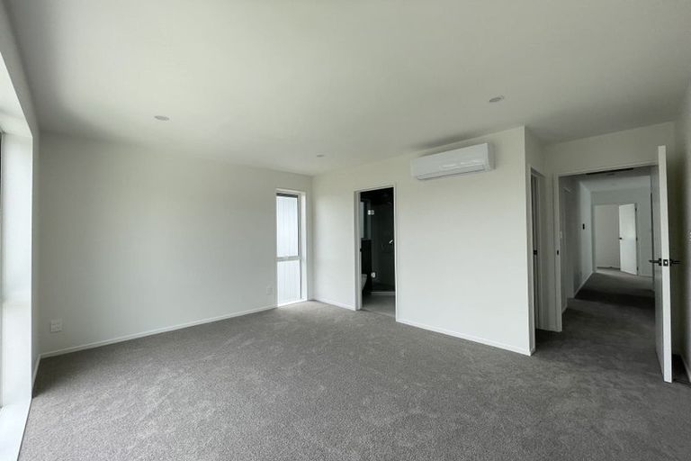 Photo of property in 3b Kaniere Place, Half Moon Bay, Auckland, 2012