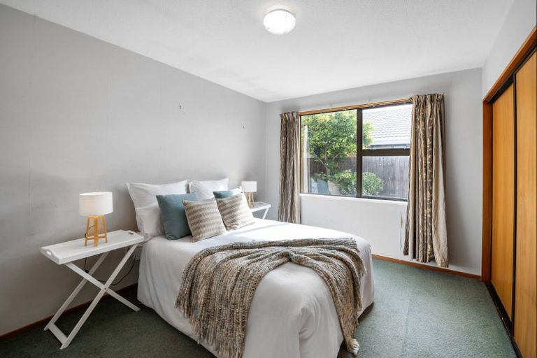 Photo of property in 18 Briarmont Street, Avondale, Christchurch, 8061