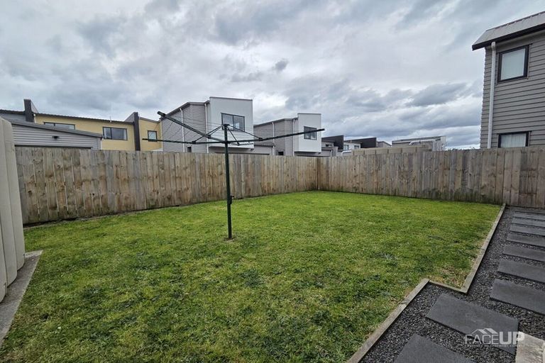Photo of property in 15 Autumn Blaze Street, Hobsonville, Auckland, 0616