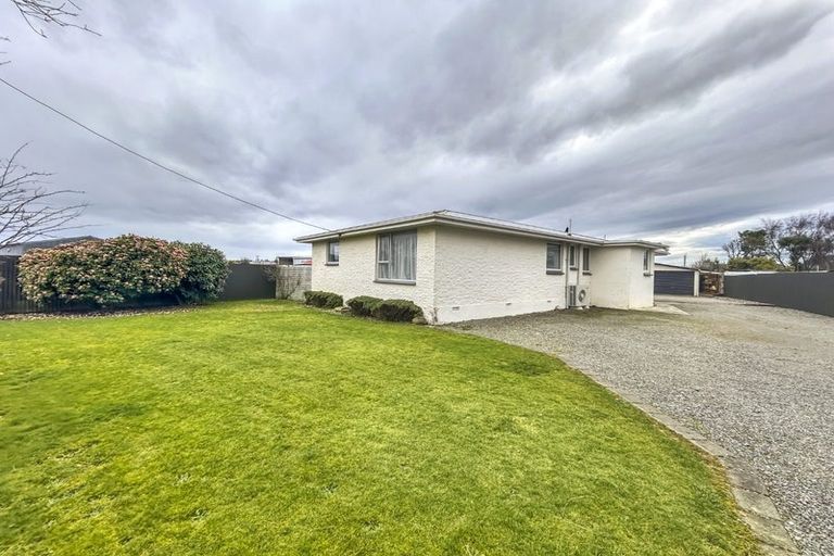 Photo of property in 45 Kilmarnock Street, Wallacetown, 9816