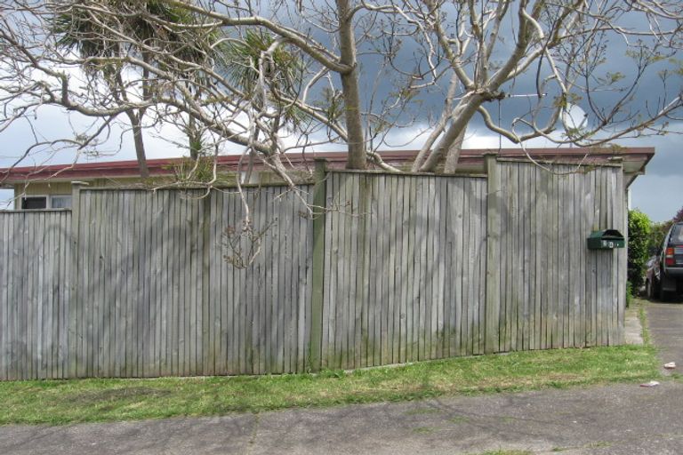 Photo of property in 2/4 Abelia Place, Papatoetoe, Auckland, 2025