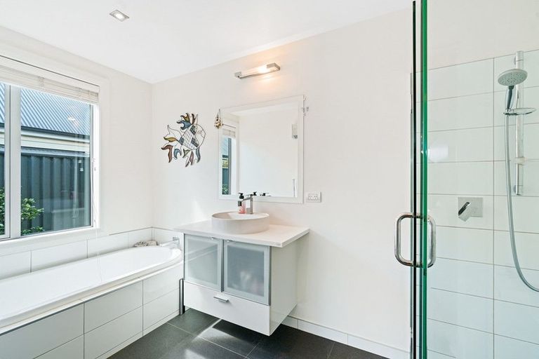 Photo of property in 21a Old Station Avenue, Wanaka, 9305