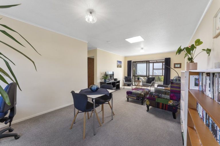 Photo of property in 29b Hinau Street, Tawa, Wellington, 5028
