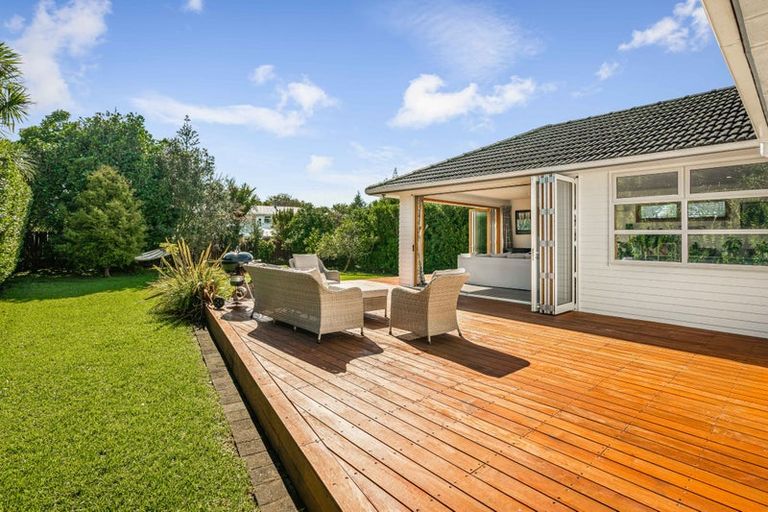 Photo of property in 36 Totara Road, Te Atatu Peninsula, Auckland, 0610