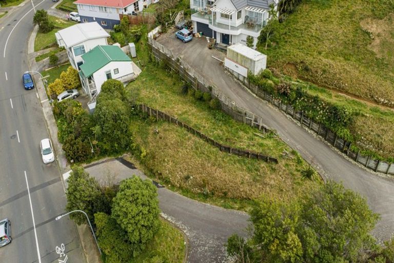 Photo of property in 101 Redwood Avenue, Tawa, Wellington, 5028