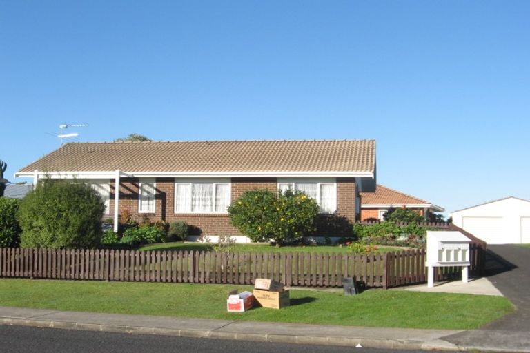 Photo of property in 103a Gloucester Road, Manurewa, Auckland, 2102