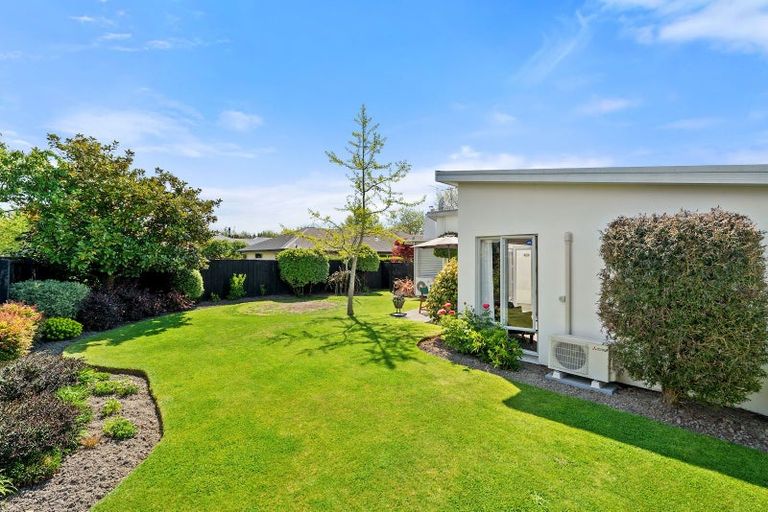 Photo of property in 15 Riverwood Boulevard, Redwood, Christchurch, 8051