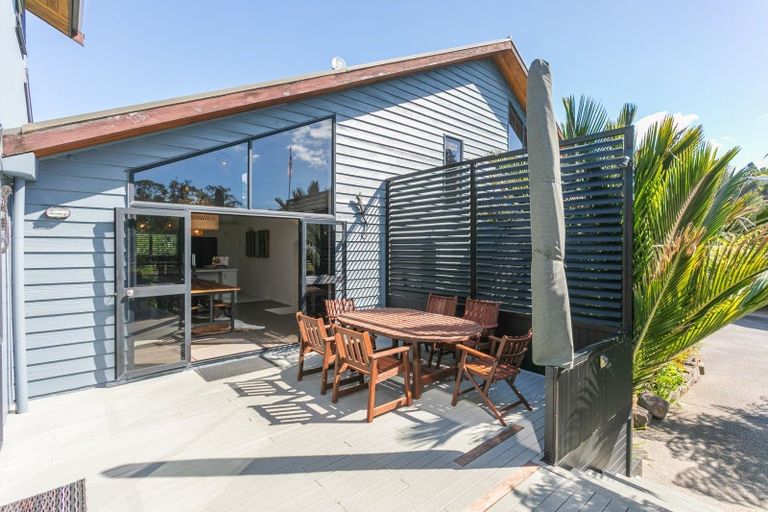 Photo of property in 5 Rewa Rewa Valley, Tairua, 3508