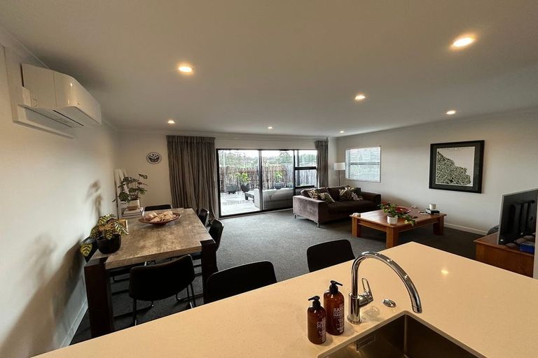 Photo of property in 104/30 Shortfin Place, Flat Bush, Auckland, 2019