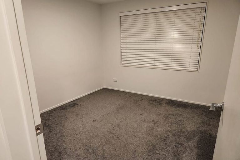 Photo of property in 12 Hakaro Way, Takanini, 2112