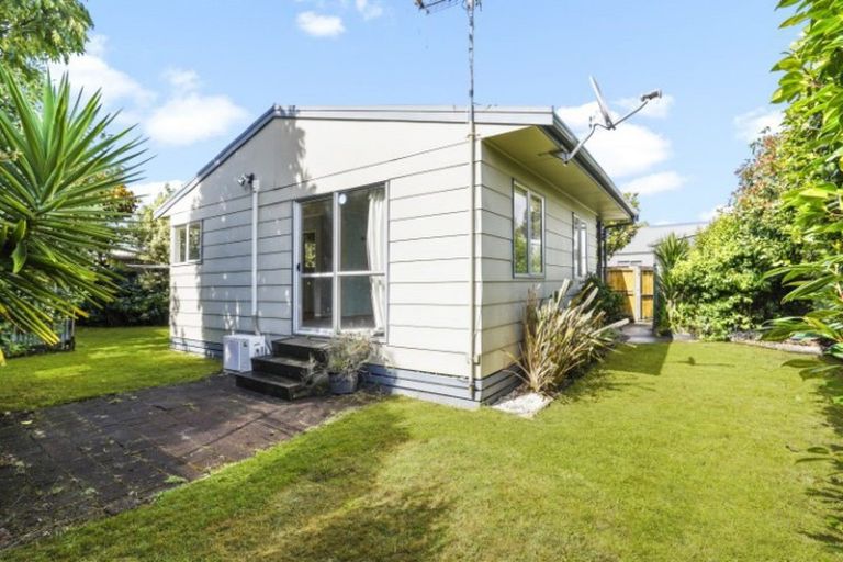 Photo of property in 9a Beadle Place, St Andrews, Hamilton, 3200