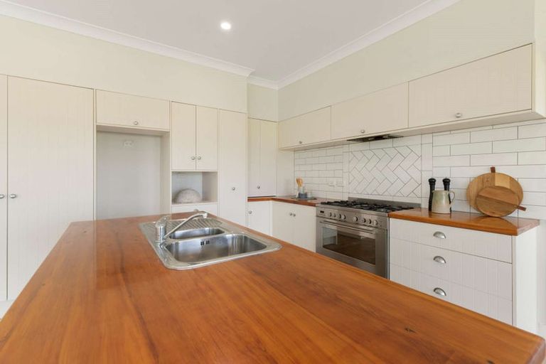 Photo of property in 14 Gibson Place, Papamoa Beach, Papamoa, 3118