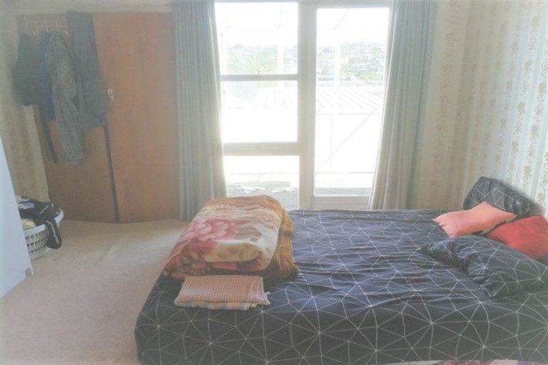 Photo of property in 2/233 Birkdale Road, Birkdale, Auckland, 0626