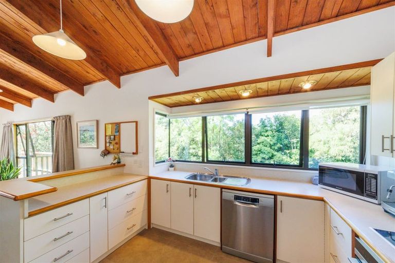 Photo of property in 296 Aokautere Drive, Aokautere, Palmerston North, 4471