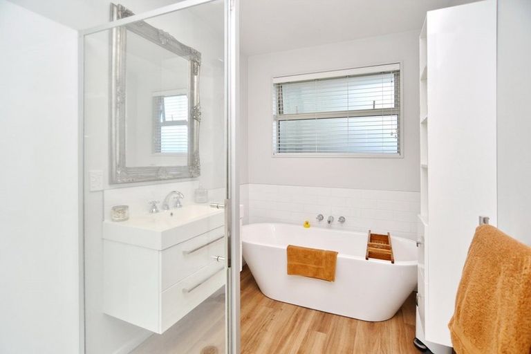 Photo of property in 9a Sylvia Street, Parklands, Christchurch, 8083