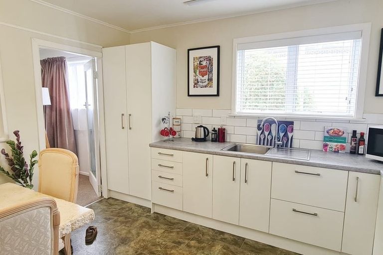 Photo of property in 4 Hallewell Crescent, Johnsonville, Wellington, 6037