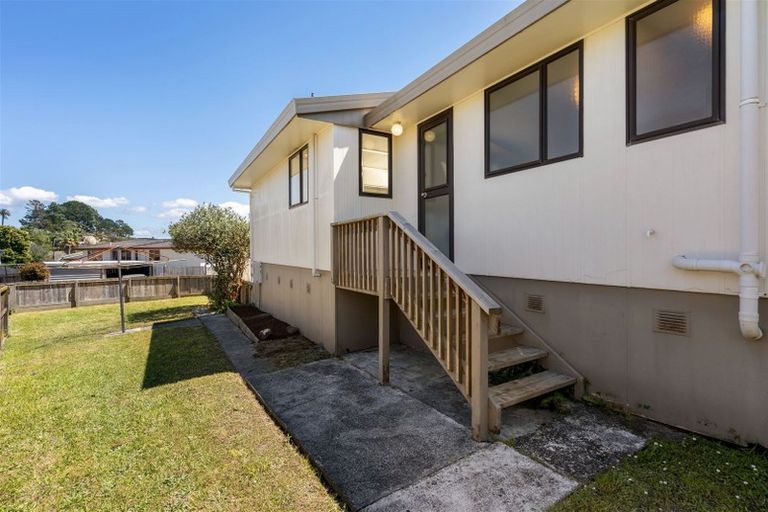 Photo of property in 23 Devonshire Road, Unsworth Heights, Auckland, 0632