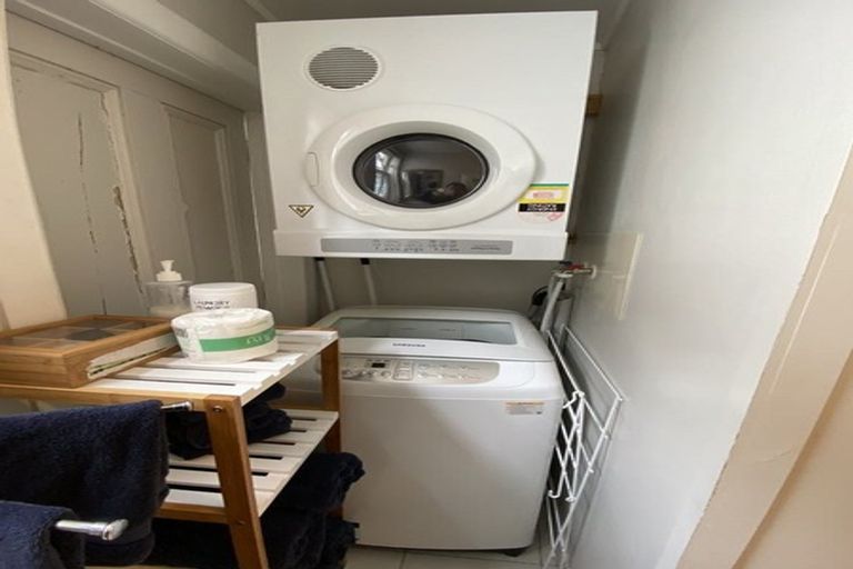 Photo of property in 6/41 Home Street, Mount Victoria, Wellington, 6011