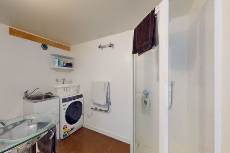 Photo of property in Stadium Garden Flats, 111/107 Thorndon Quay, Pipitea, Wellington, 6011