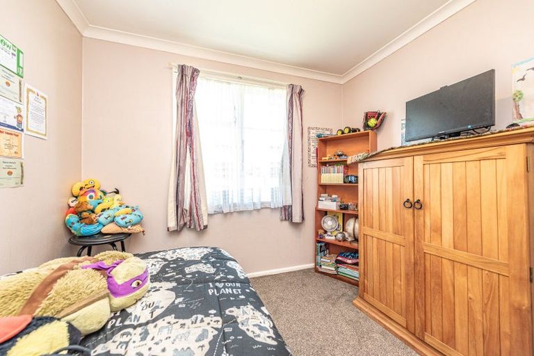 Photo of property in 14 Kotuku Street, Castlecliff, Whanganui, 4501